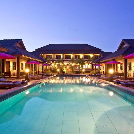 Rose Bay Resort Pattaya Buitenkant foto