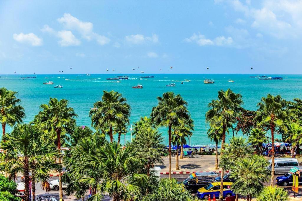 Rose Bay Resort Pattaya Buitenkant foto