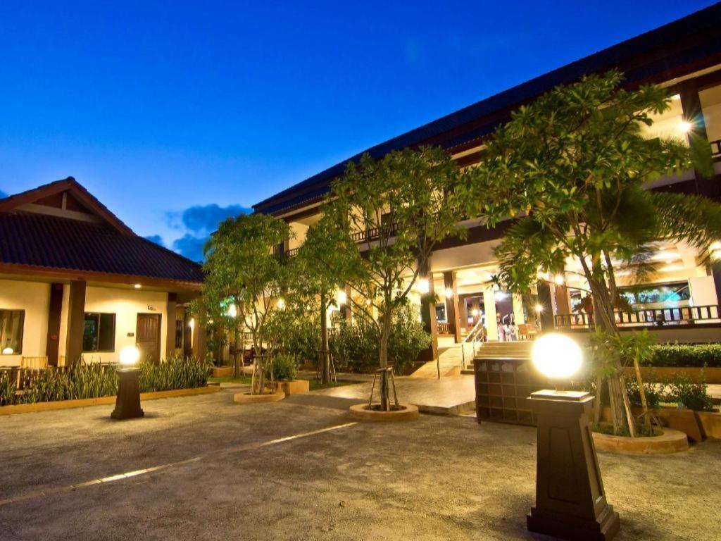 Rose Bay Resort Pattaya Buitenkant foto